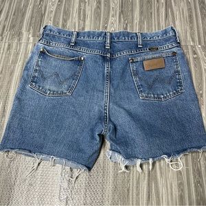Wrangler | Cut Off Jean Shorts